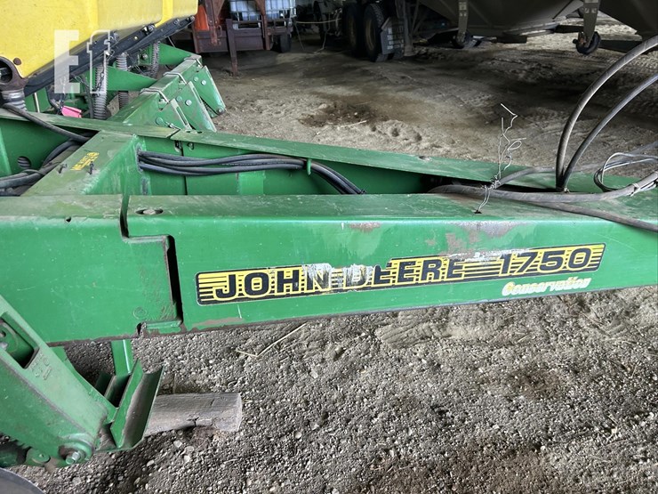 1998-john-deere-1750-image-33