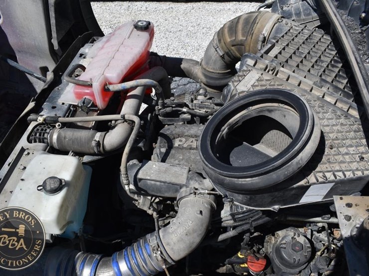 2019-kenworth-t880-image-32