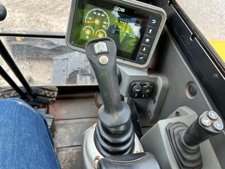 2022-jcb-50z-1-image-22