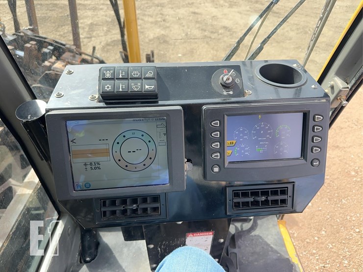 2017-vermeer-navigator-d100x140-series-iii-image-94