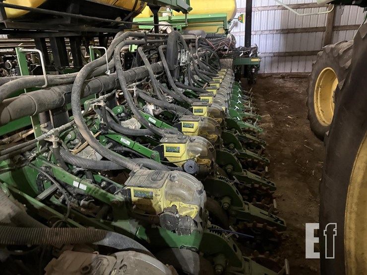 2010-john-deere-db60-image-3