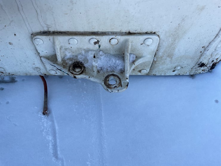 #3937-•-semi-sleeper-cab-image-22