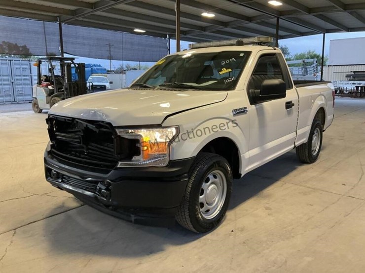 2019-ford-f150-image-4
