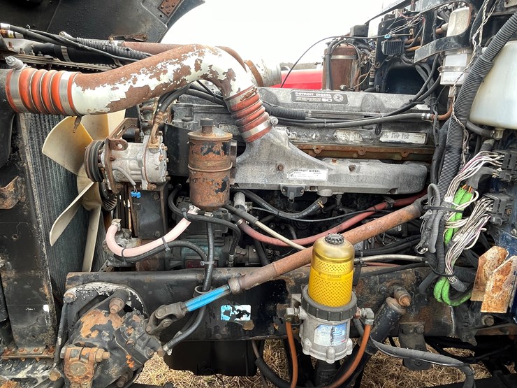 1999-peterbilt-377-image-51