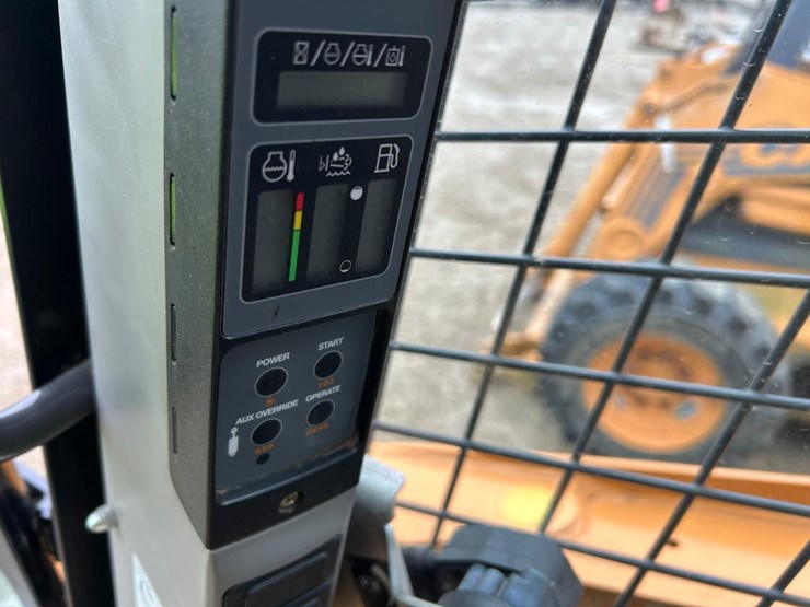 2017-case-sr270b-image-18