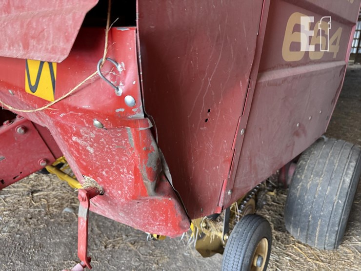 new-holland-664-image-24