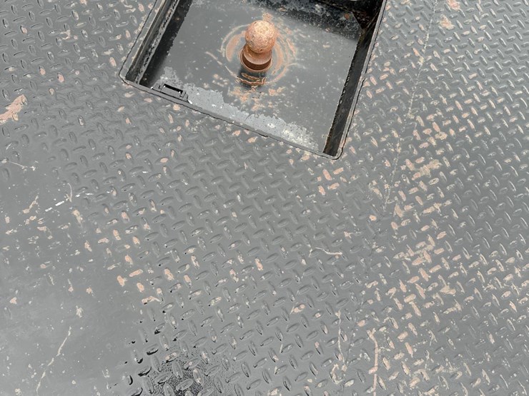 2021-utility-flatbed-image-4