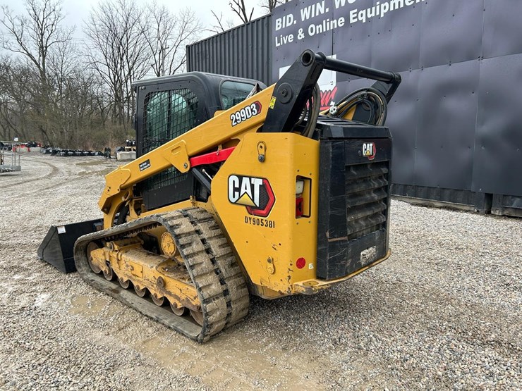 2021-caterpillar-299d3-image-2