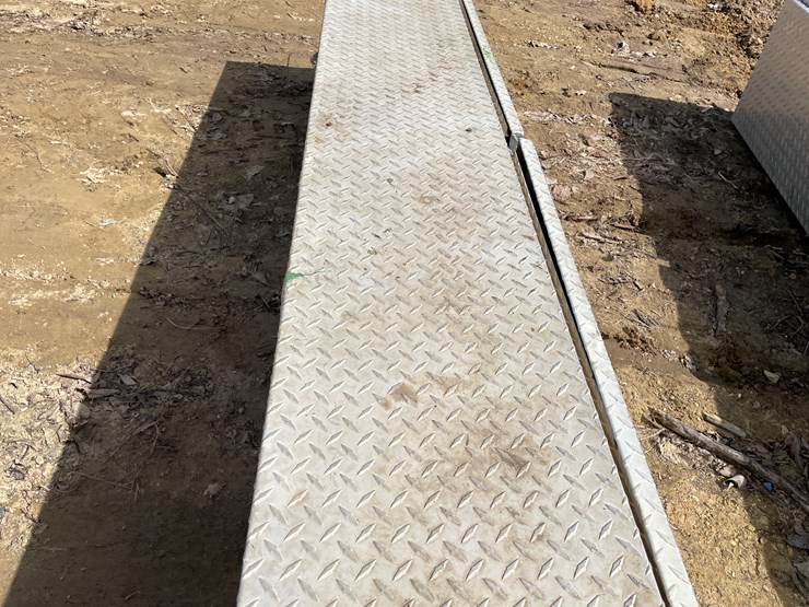 #3971-•-(2)-aluminum-truck-tool-box's-image-6