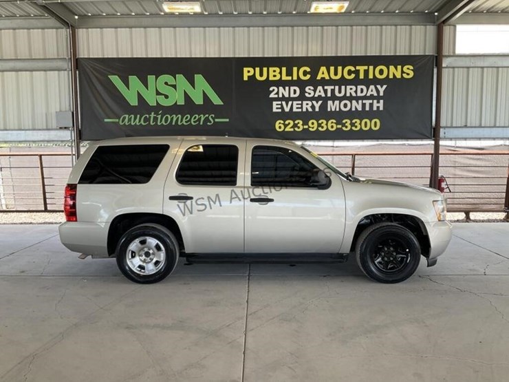 2012-chevrolet-tahoe-image-1