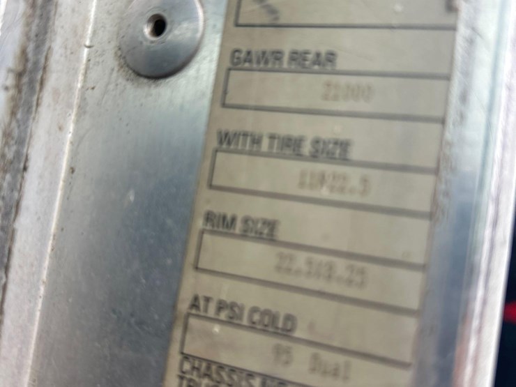 2007-kenworth-t300-image-33