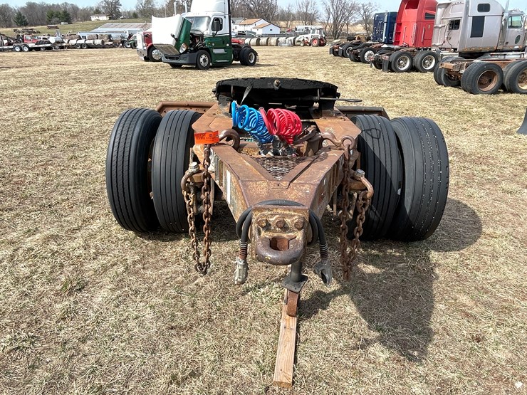 1982-fruehauf-semi-image-2