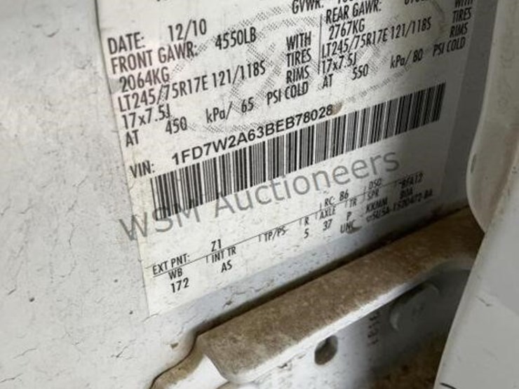 2011-ford-f250-image-16