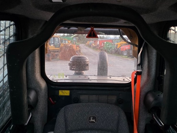 2023-deere-331g-image-49