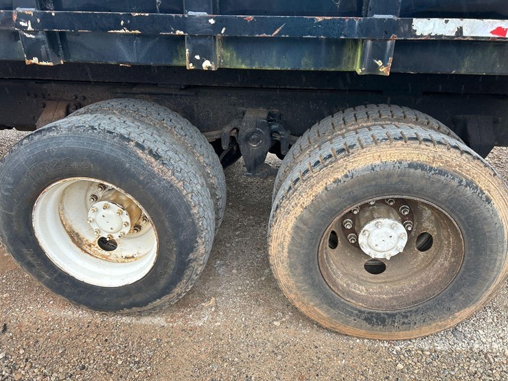 2007-kenworth-t300-image-5