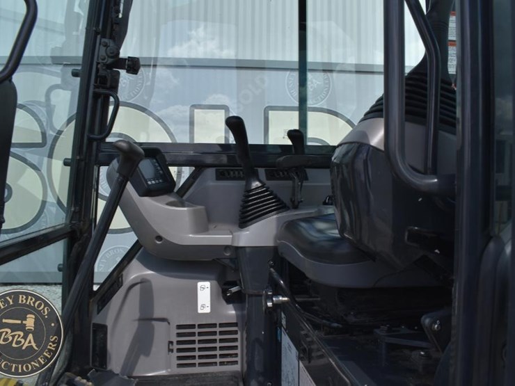 2023-komatsu-pc55mr-5-image-50