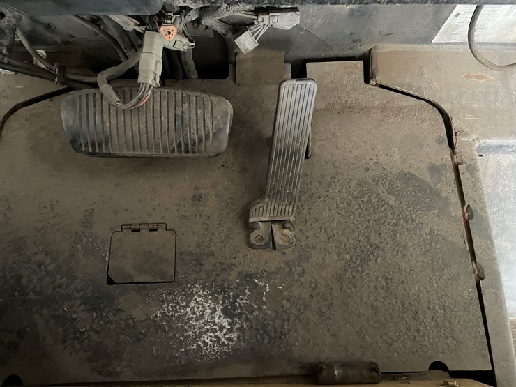 #171-•-yale-diesel-powered-forklift-image-19