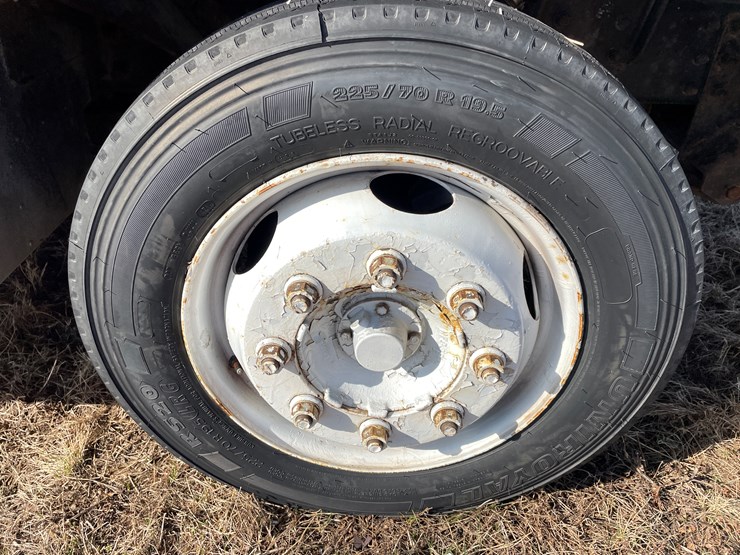 #164-•-2005-freightliner-box-truck-(has-wi-title)-image-40