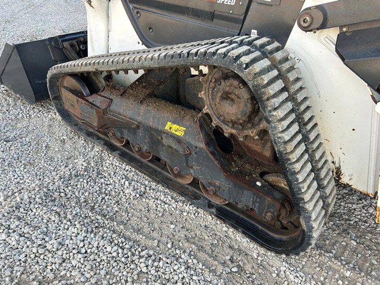 2022-bobcat-t76-image-18