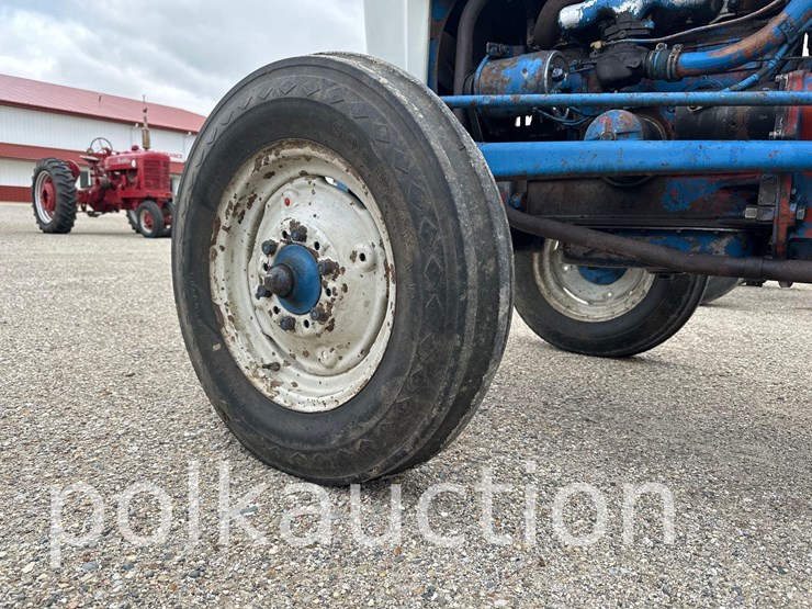 1954-ford-naa-image-6