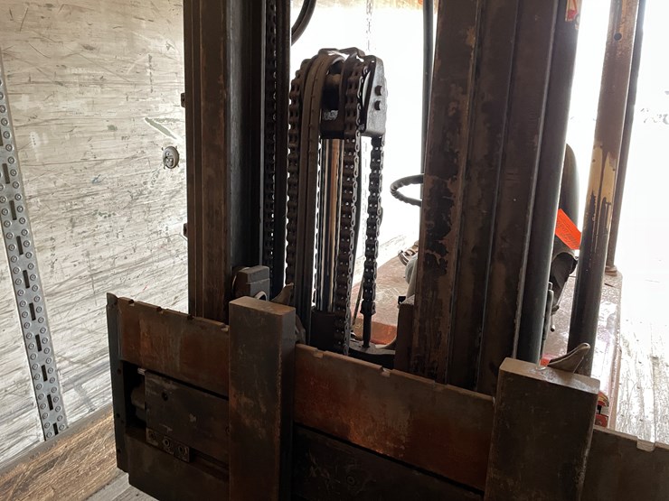 #172-•-linde-baker-electric-forklift-image-11