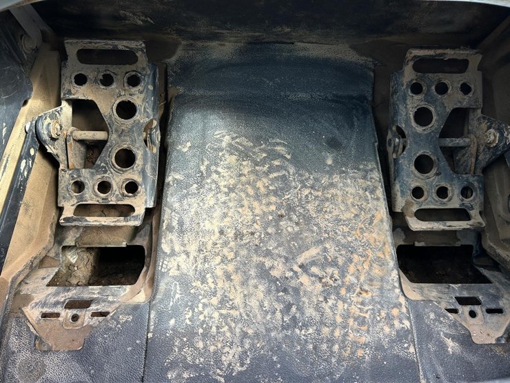 2022-bobcat-t770-image-20