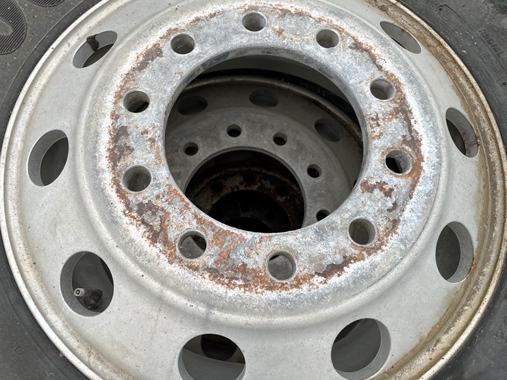 #10748-•-(4)-semi-tires-on-aluminum-rims-image-5