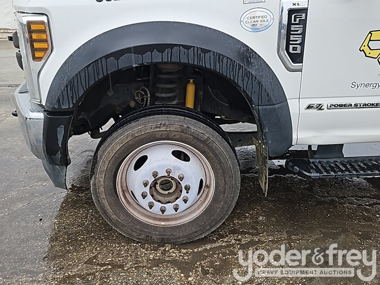 2018-ford-f550-xl-image-10