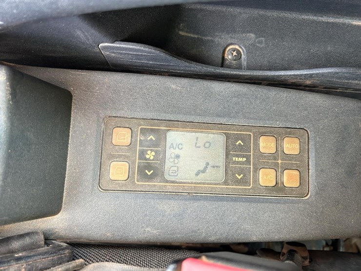 hyundai-hx145-lcr-image-26