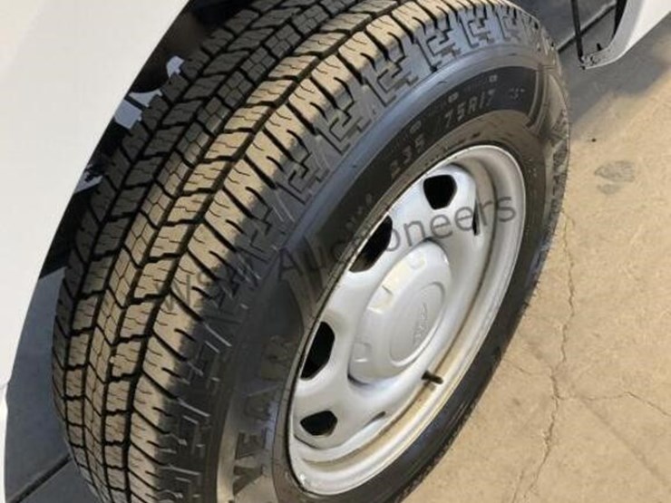 2013-ford-f150-image-8