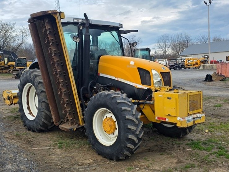 2006-new-holland-ts135a-image-2