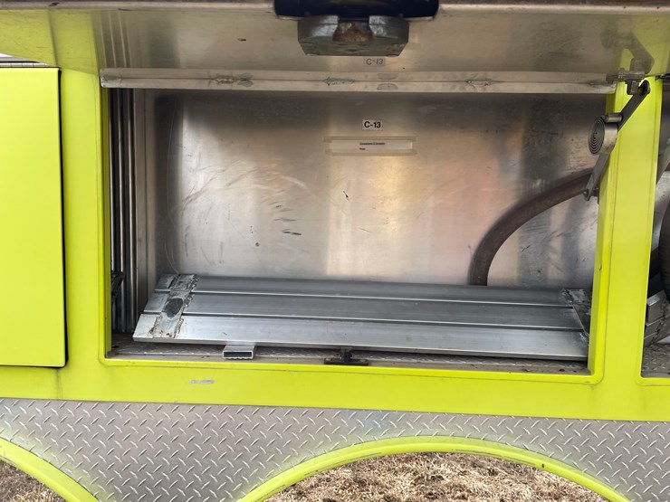 #10719-•-one-side-of-fire-truck-box-image-12