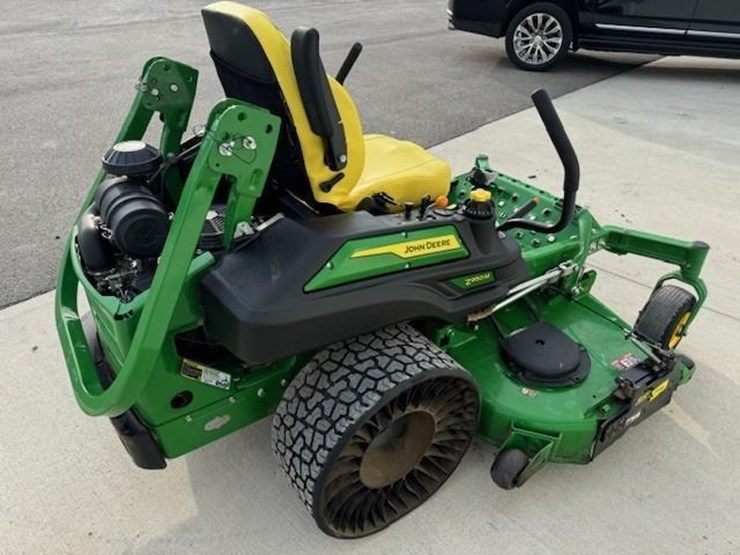 2024-john-deere-z950m-image-4