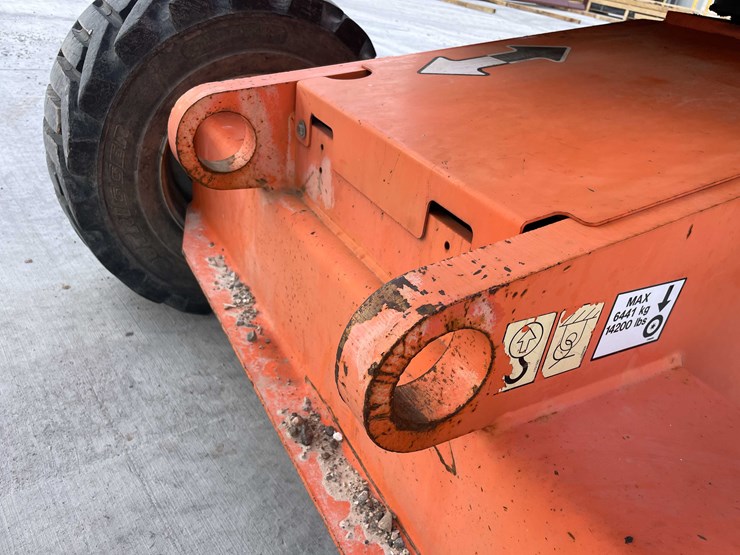 2006-jlg-450a-image-11