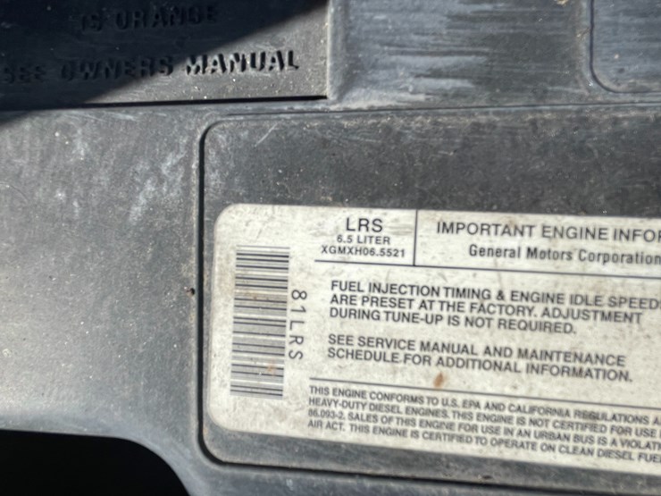 1999-chevrolet-3500-image-17