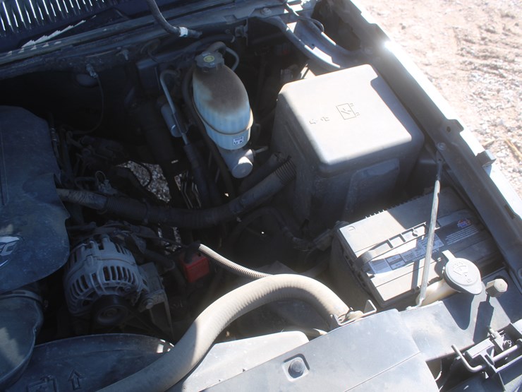 2006-chevrolet-2500-image-33