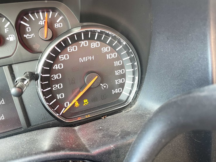 2015-chevrolet-1500-image-70