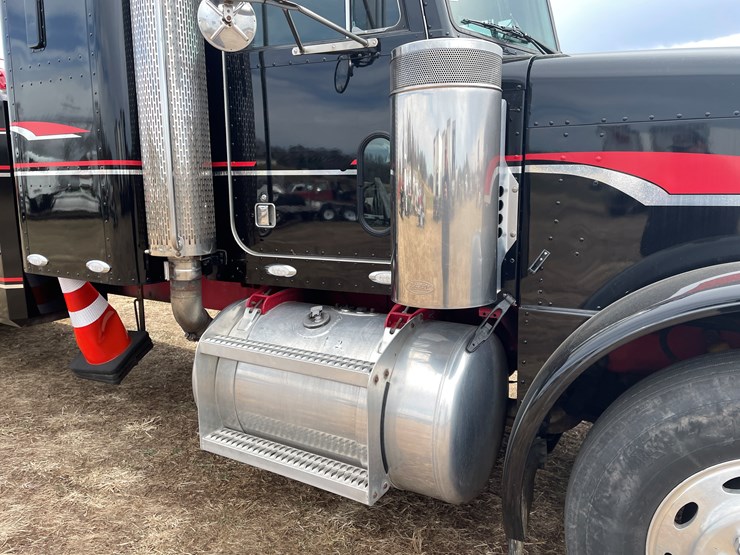 1989-peterbilt-379-image-74