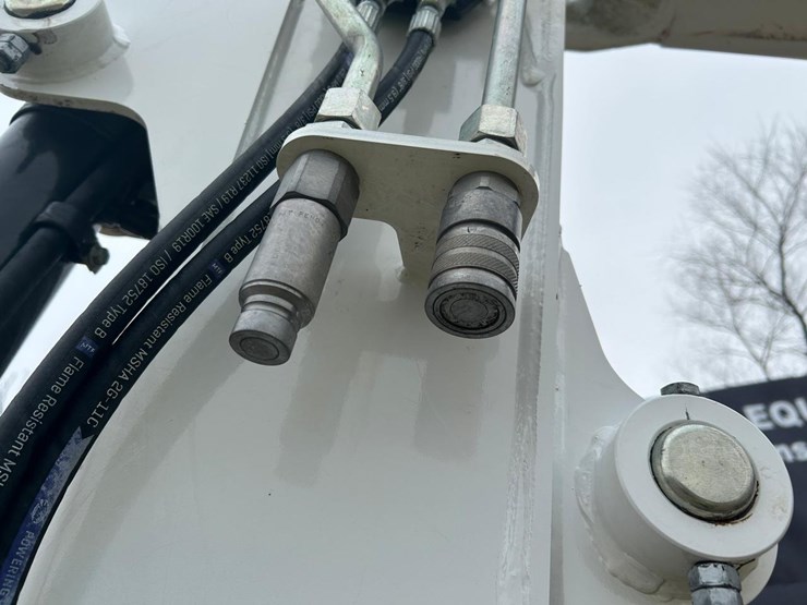 2022-bobcat-e42-image-10