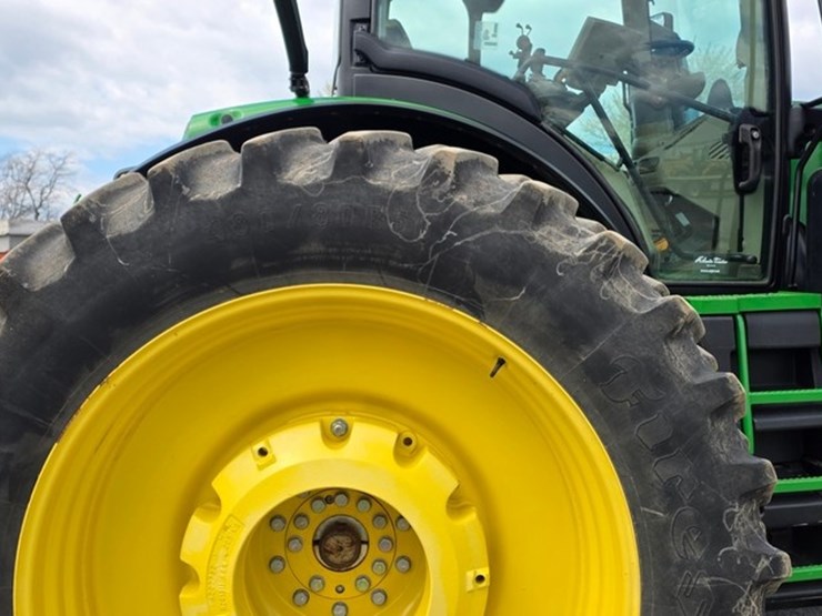 2021-john-deere-6230r-image-18