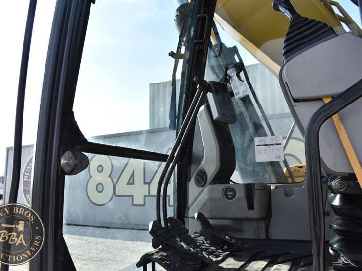 2019-caterpillar-326fl-image-55