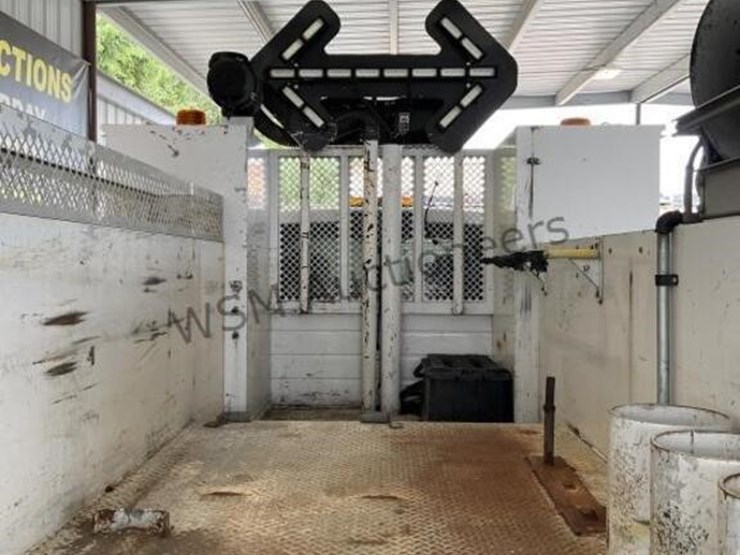 2017-ford-f550-image-10