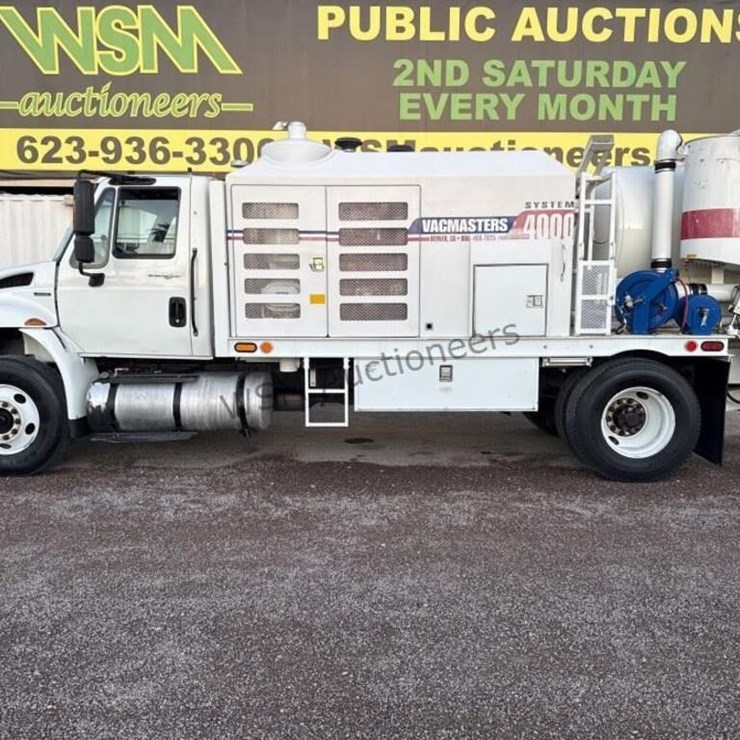 2009 INTERNATIONAL DURASTAR 4400