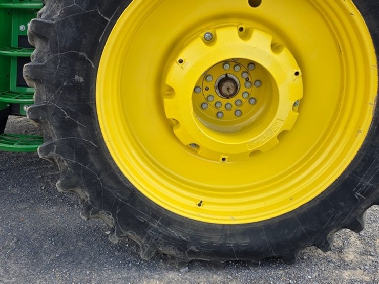 2021-john-deere-6230r-image-38