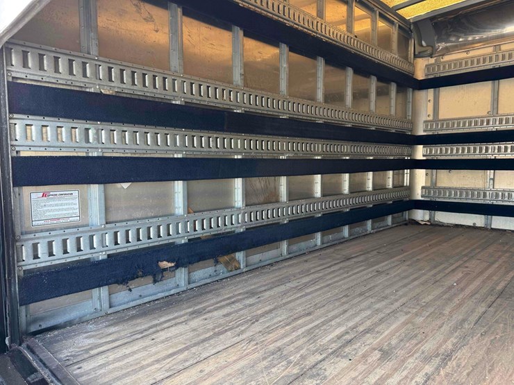 2009-chevrolet-3500-image-12