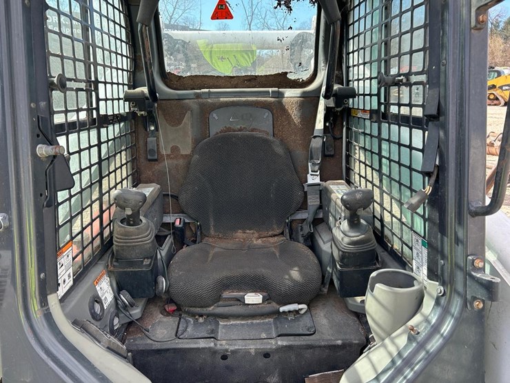 2021-bobcat-t770-image-19