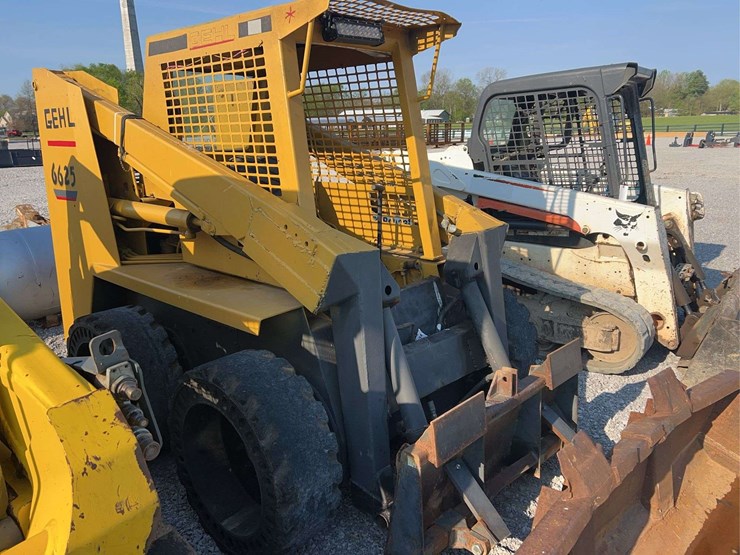 gehl-6625-image-2