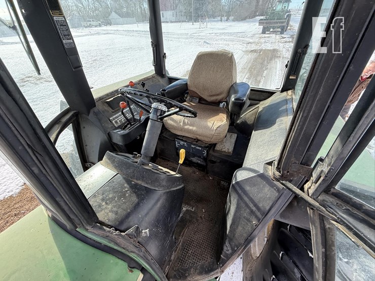 john-deere-4440-image-39