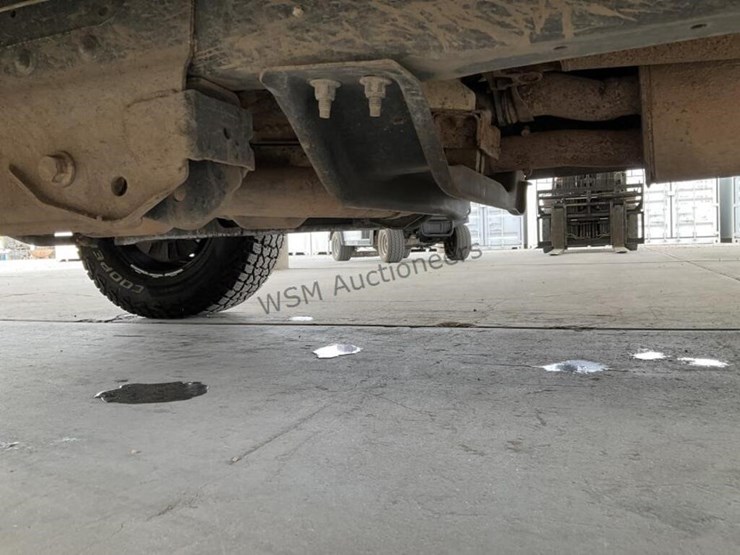 2011-ford-f250-image-26