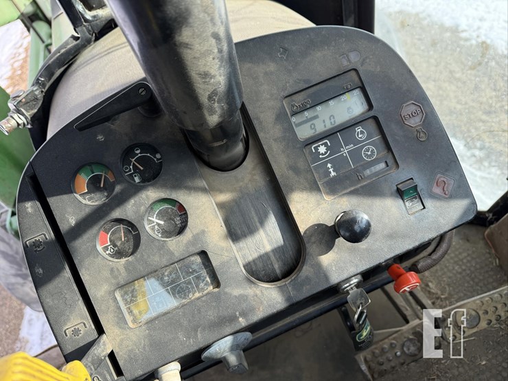 1987-john-deere-4250-image-44